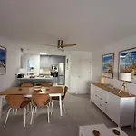 Comfortable Spacious Flat Near Station