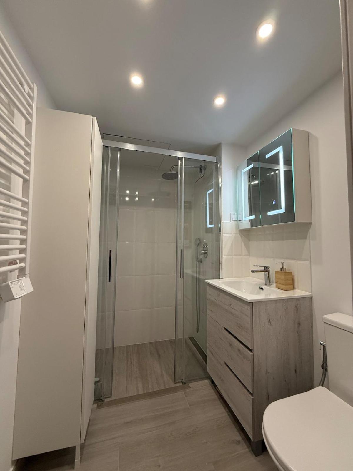Comfortable Spacious Flat Near Station *