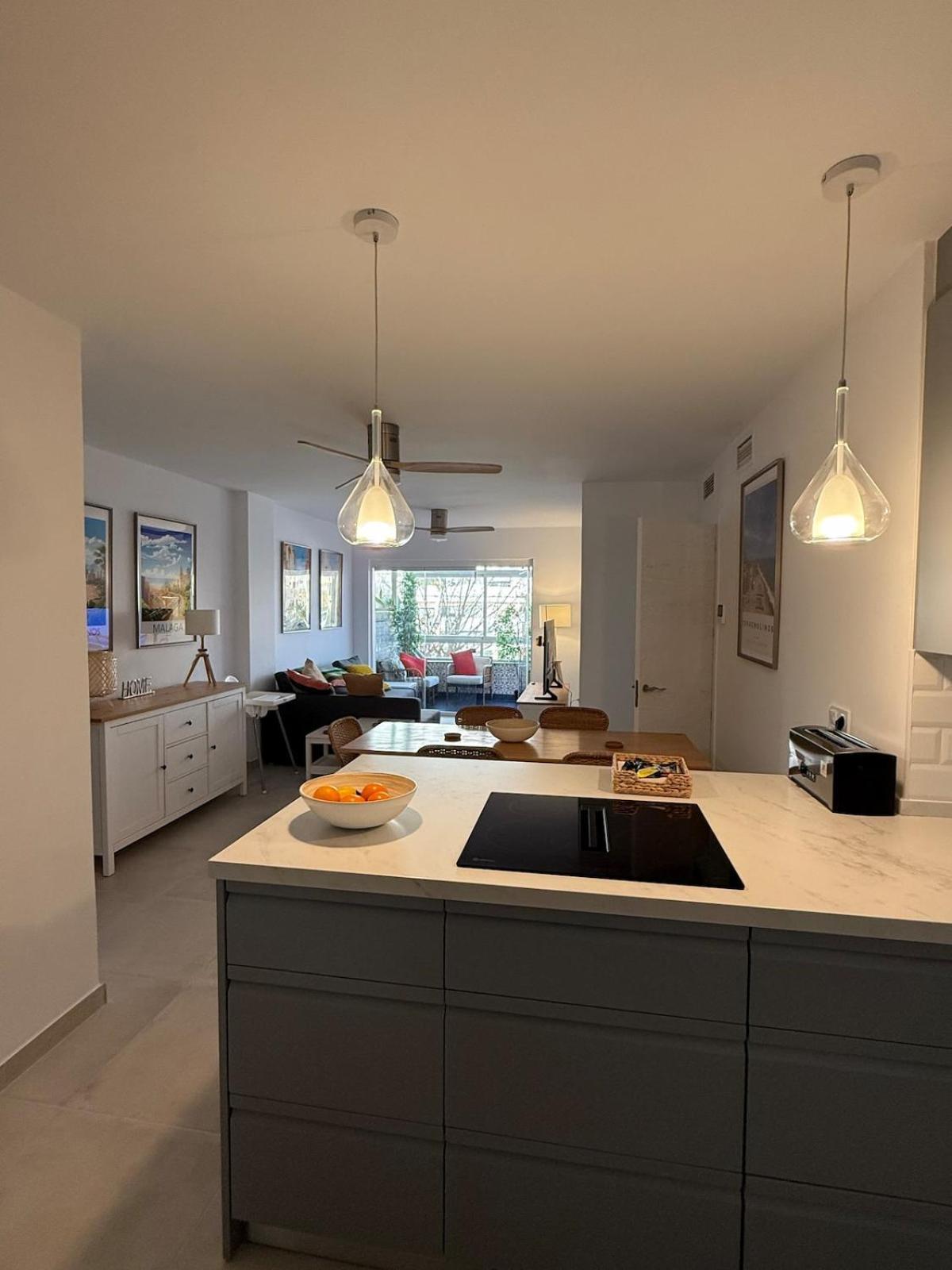 Comfortable Spacious Flat Near Station Apartment *