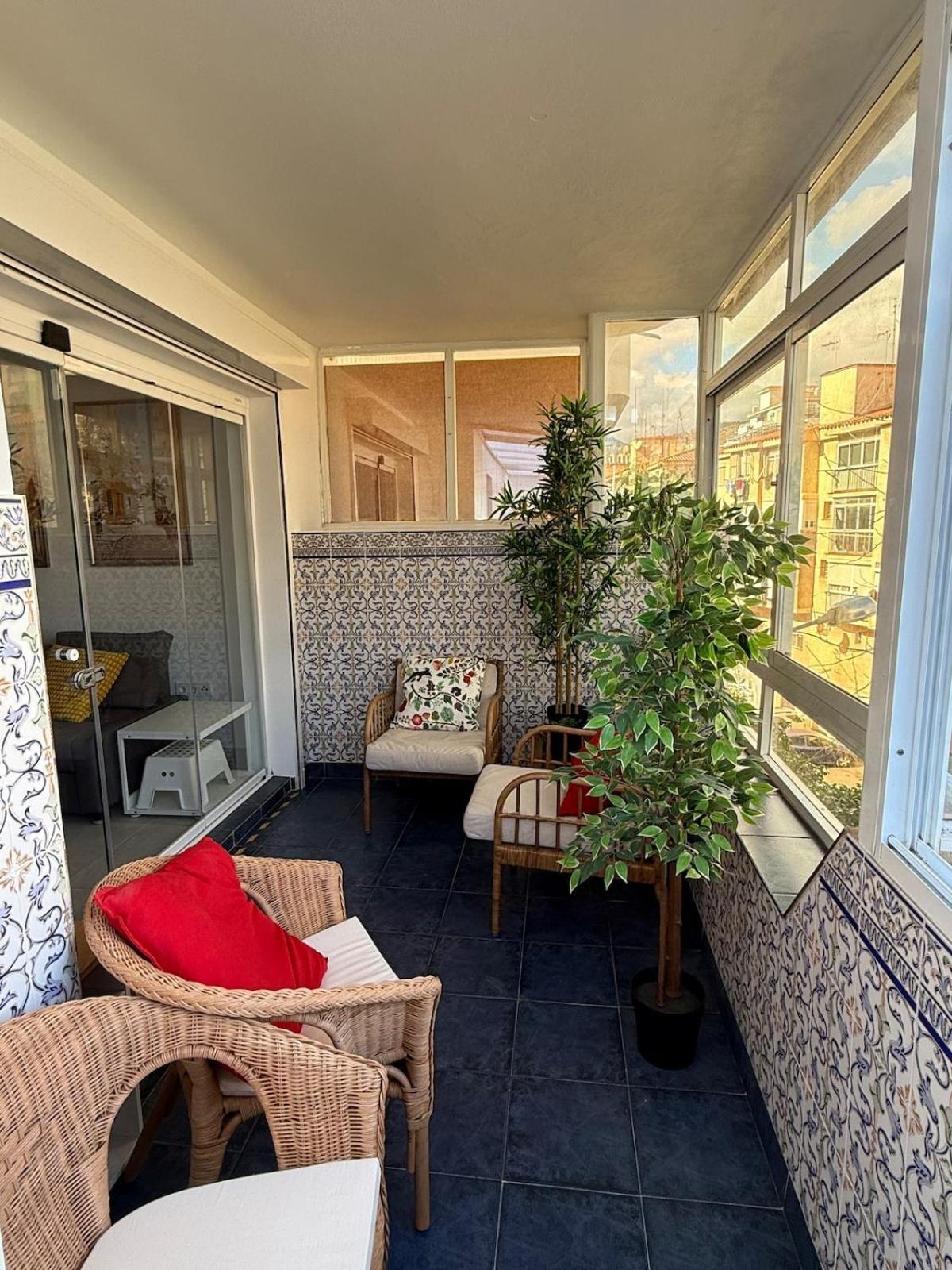 Apartment Comfortable Spacious Flat Near Station Torremolinos
