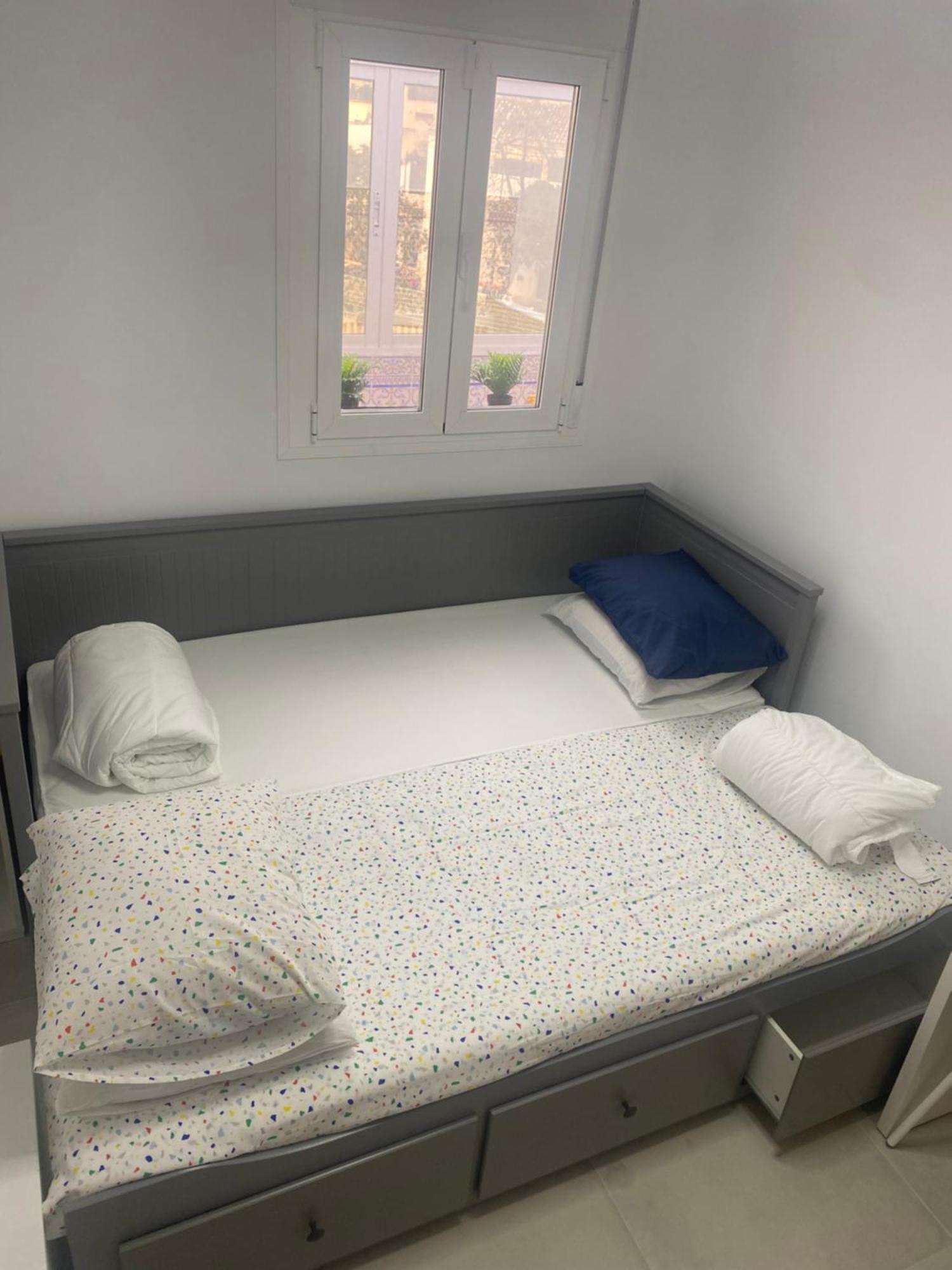 Comfortable Spacious Flat Near Station